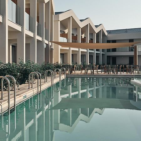 Aqua Bay Suites Plános Exterior foto